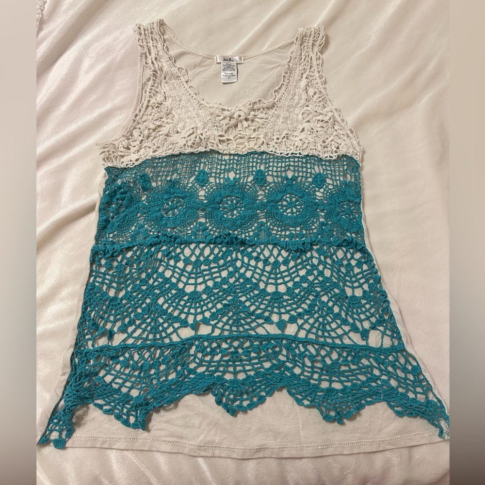 ❤️ 2/$20
Elegant Crochet Lace Tank Top - Cream and Teal